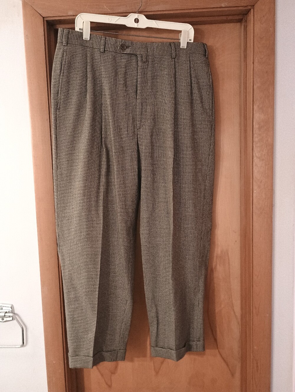 Tommy Hilfiger Men's Classic Check Dress Pants - Black/Gray Measurements in desc